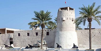 مبنى أثري في أم القيوين