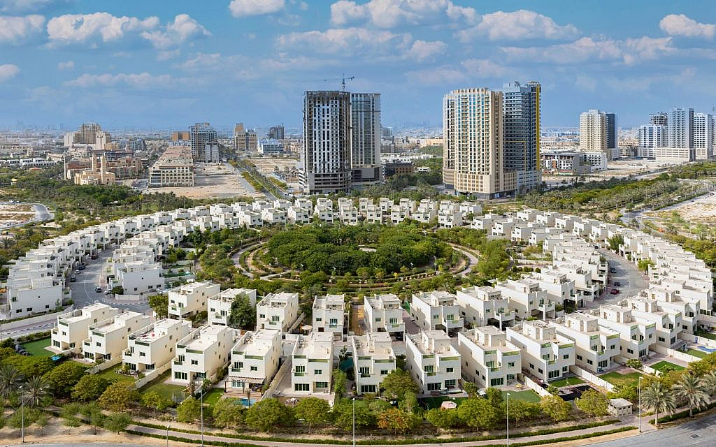 Neighbourhoods for couples to rent townhouses in dubai like JVC