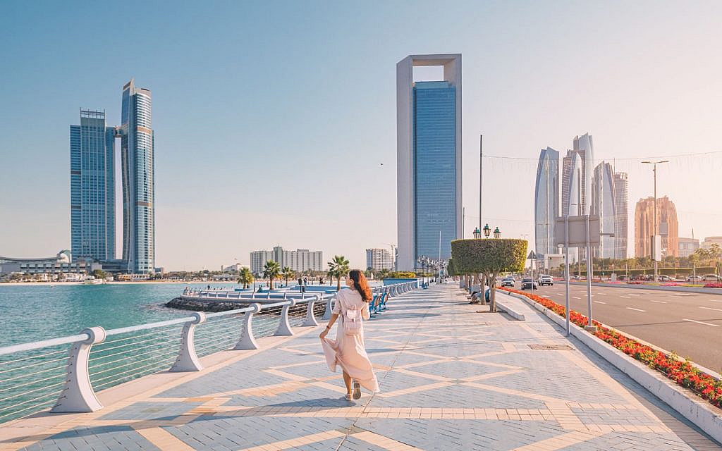 Abu Dhabi Corniche is a lively seaside destination known for its scenic views.