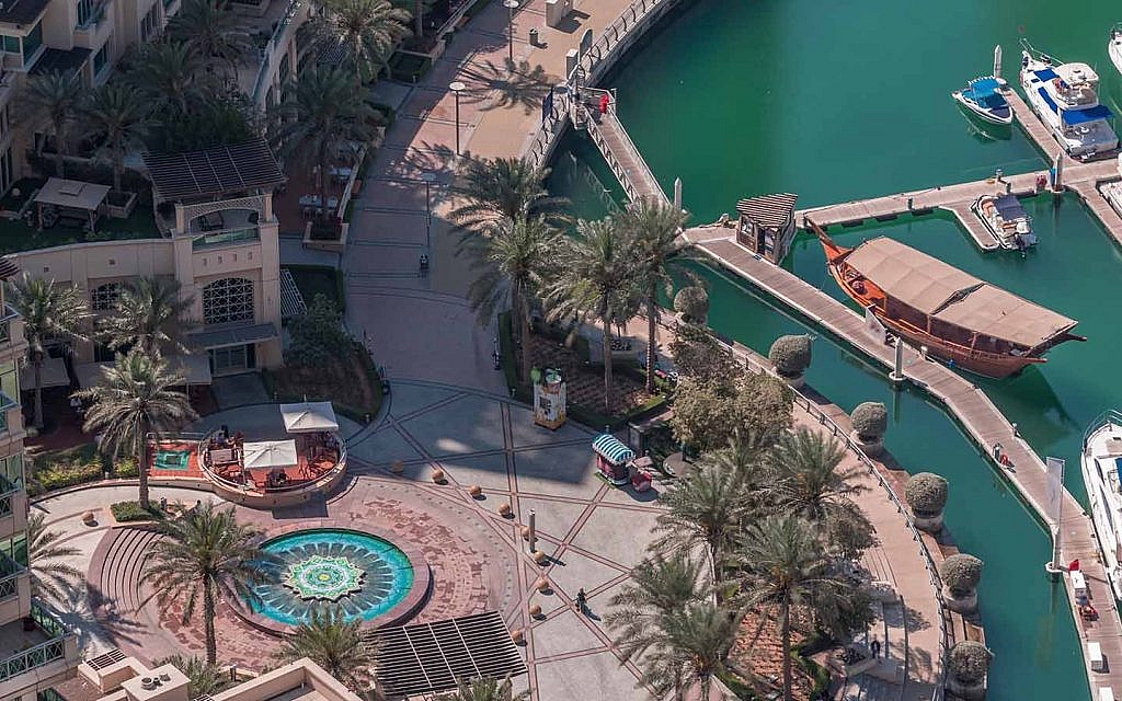 كورنيش دبي مارينا