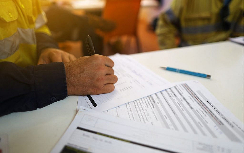 documents needed for maintenance permit in Dubai