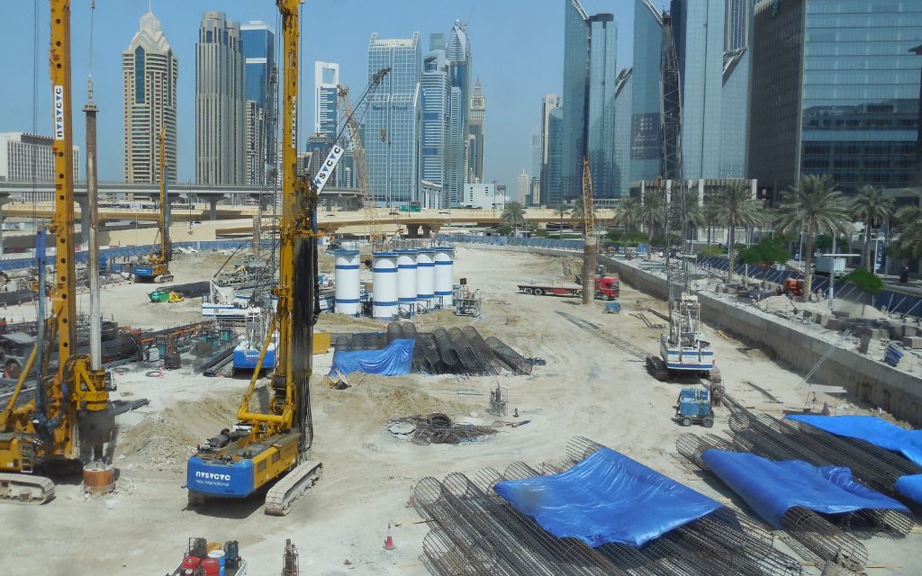 أعمال إنشائية في الإمارات