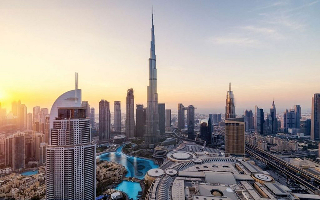 Aerial view of Dubai's skyline with a view of Burj Khalifa