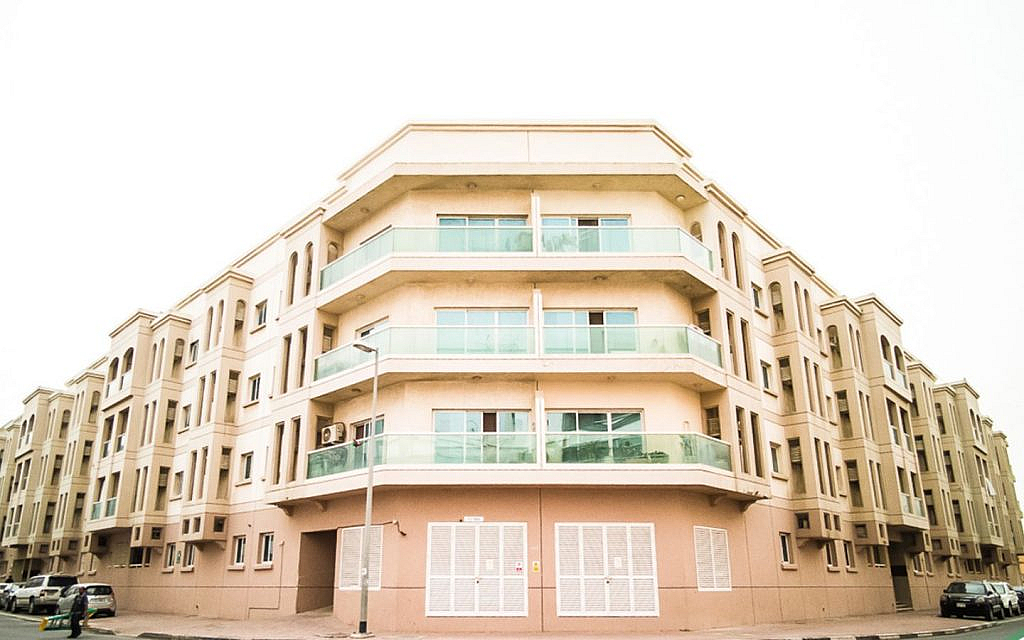 Muhaisnah features a mix of rental apartments and villas