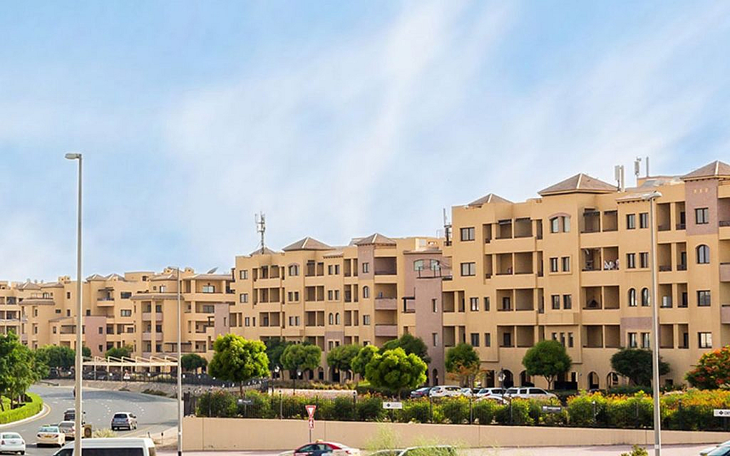 Mirdif offers a range of amenities for comfortable family living.
