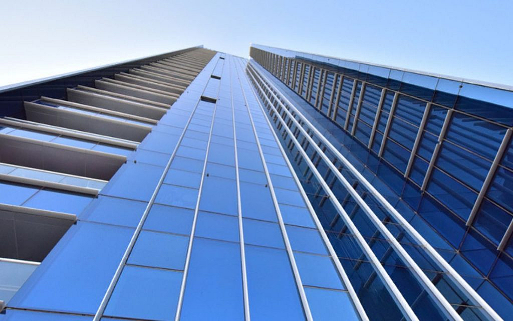 Top buildings to Rent Apartments Near Corniche Beach including Saraya