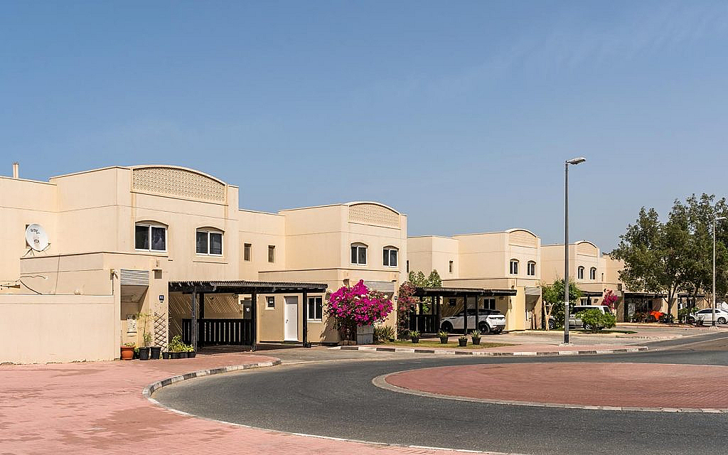 popular villas near Route 2020 in Dubai investments park