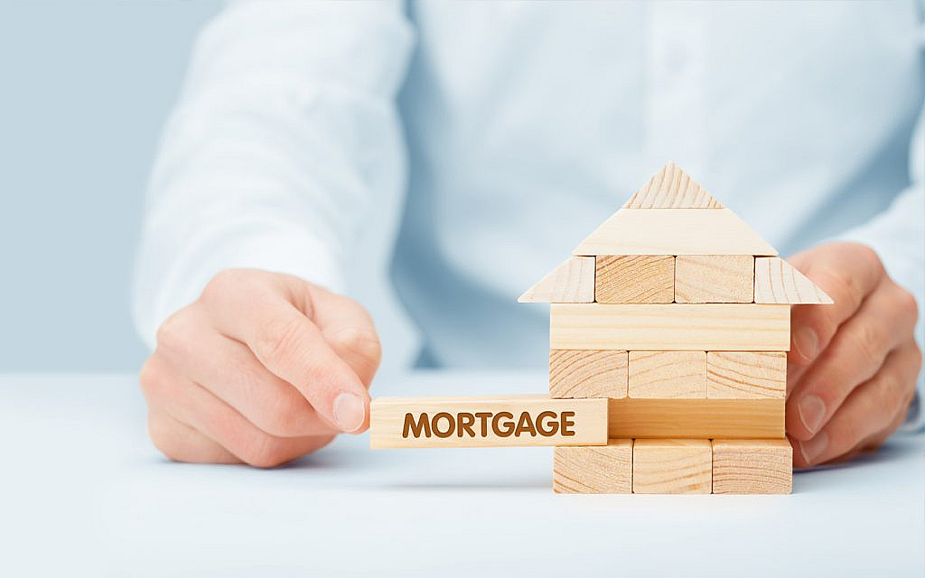 the bank mortgage pre-closure process is quite simple and hassle-free