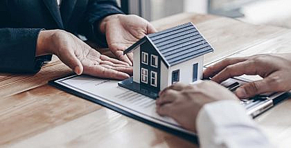 برنامج تملك العقار الأول