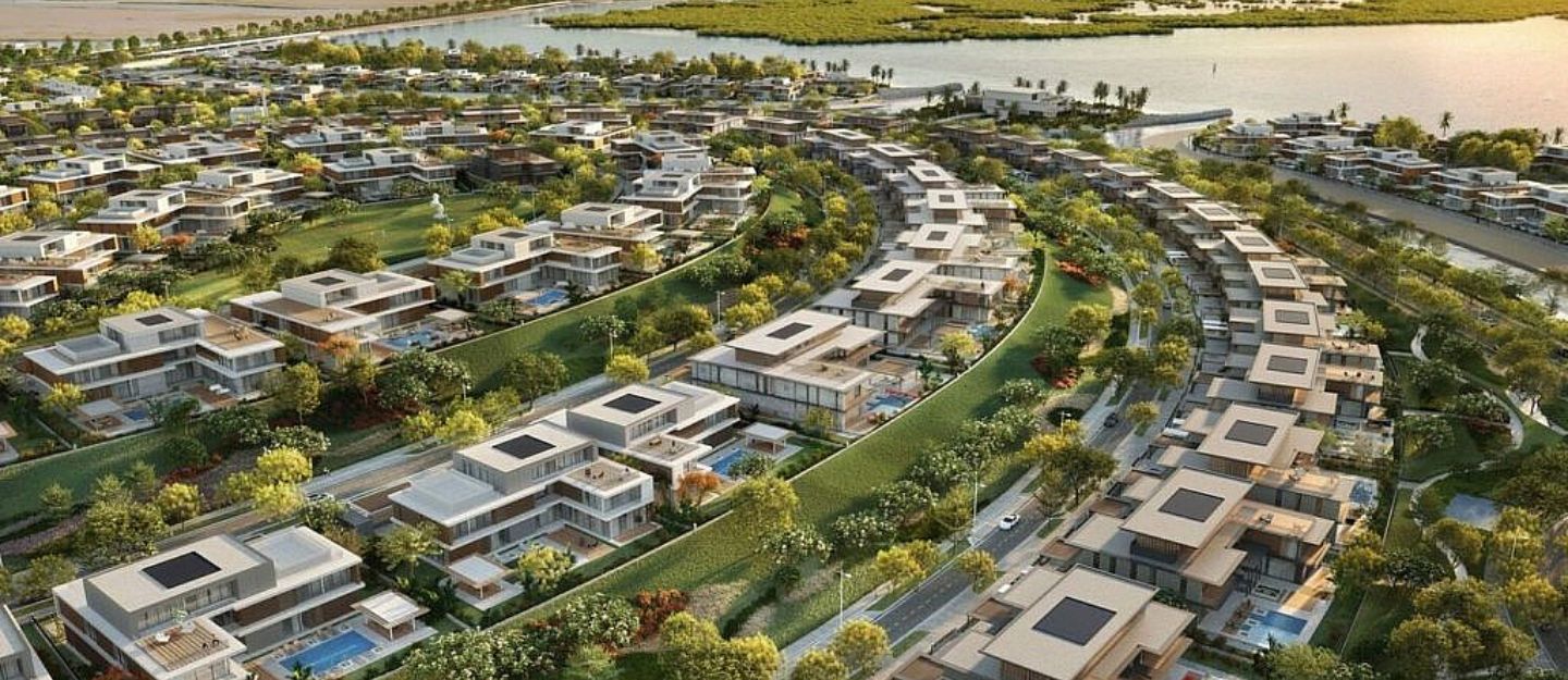 Modern villas and waterfront in a planned community, for safe neighbourhoods in Abu Dhabi.