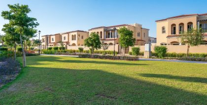 Popular Areas to Buy Villas in Jumeirah Park_220926