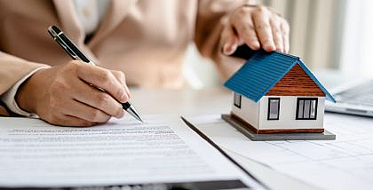 إصدار شهادة بالأملاك عجمان