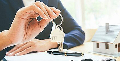 real estate management contract registration in Dubai