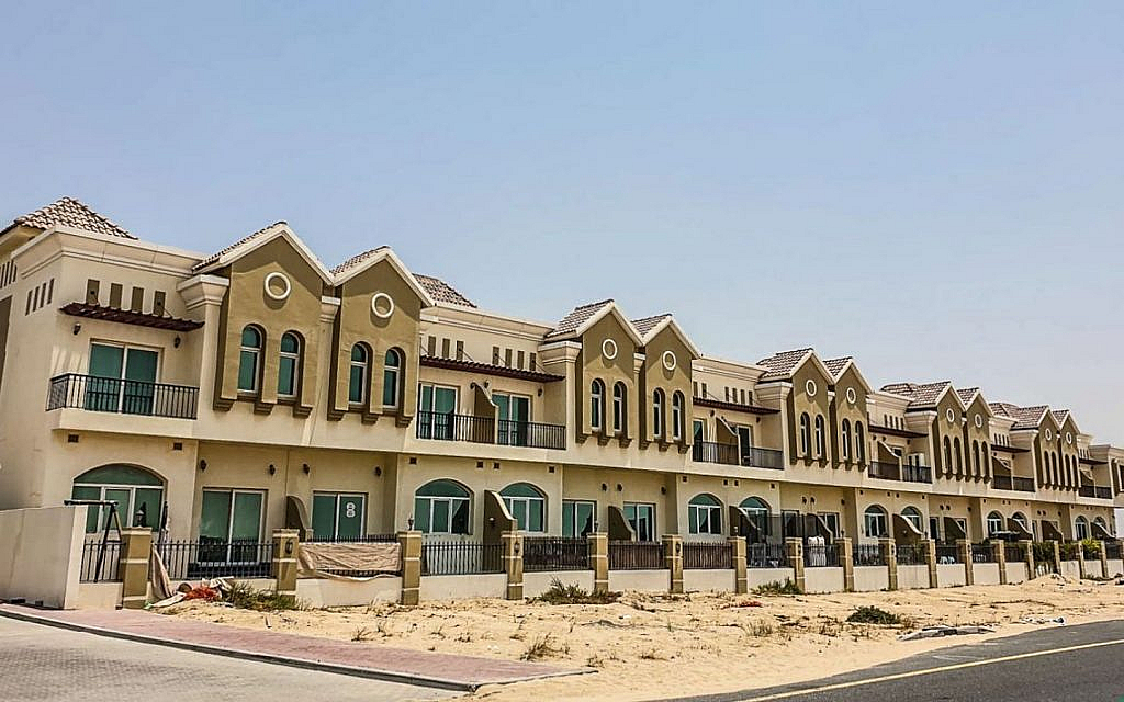 Dubai Industrial City offers rental options from apartments to villas for professionals and families.
