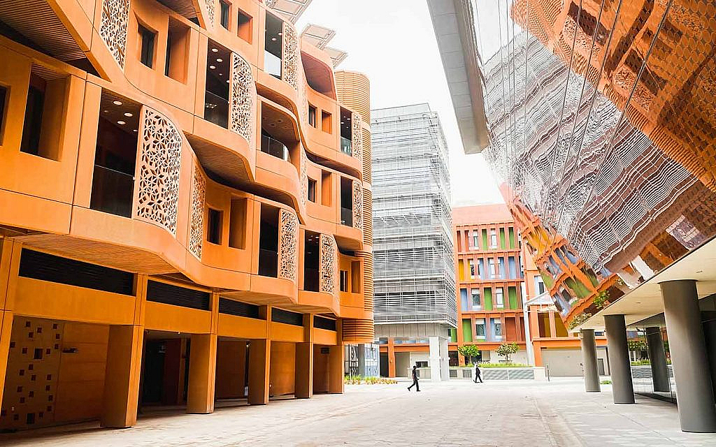Abu Dhabi real estate sales market report 2025 shows MAsdar city as a popular choice for purchasing flats
