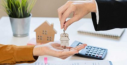 how to apply for a property ownership certificate in umm al quwain
