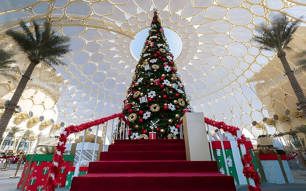 there are many options for Short-Term Rental Near Christmas Attractions in Dubai