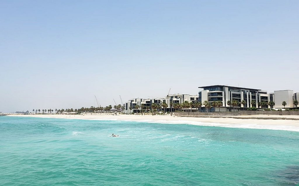 Pearl Jumeirah is a Meraas-developed island offering a private, connected waterfront lifestyle.