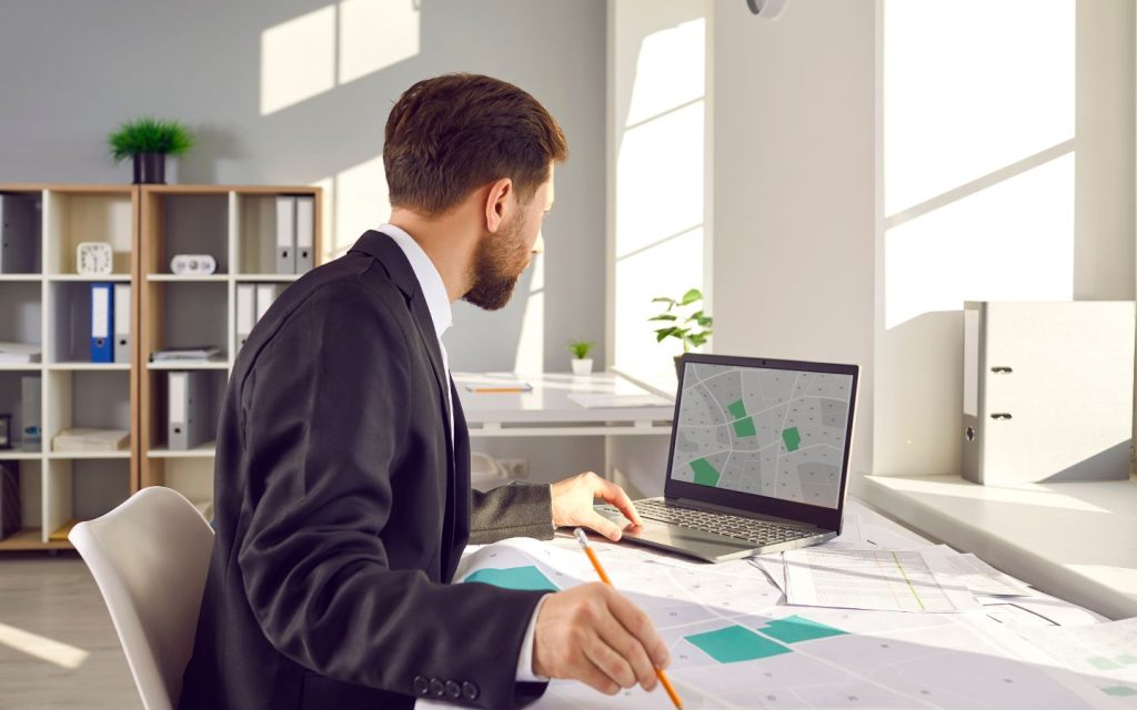 Different types of real estate agents also include valuers and surveyors