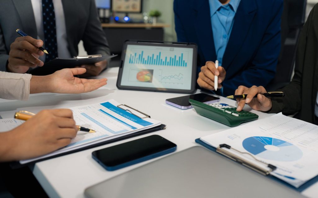 Avoid mistakes in off-plan property transactions in Dubai like overlagging