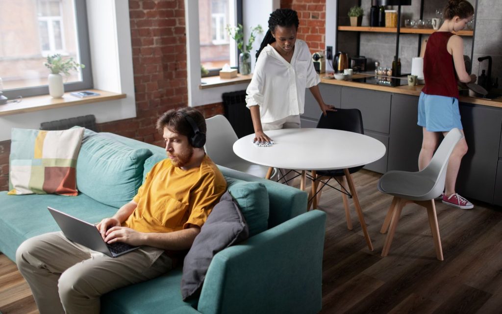 residents of all-inclusive shared housing in the UAE