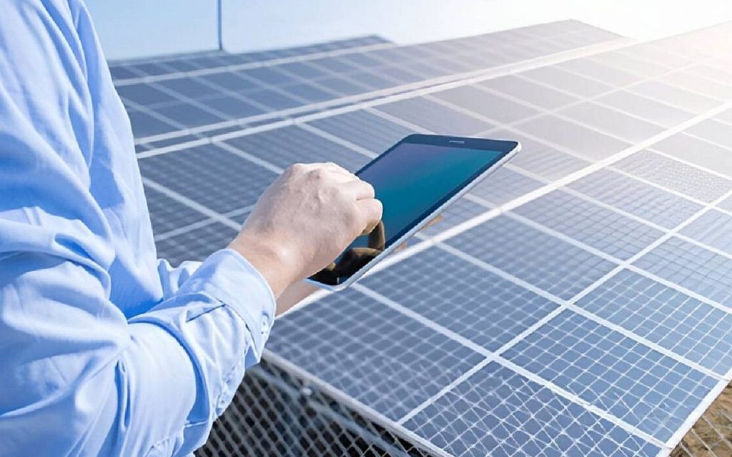 The app makes it easy to understand and plan the ideal solar system for any home