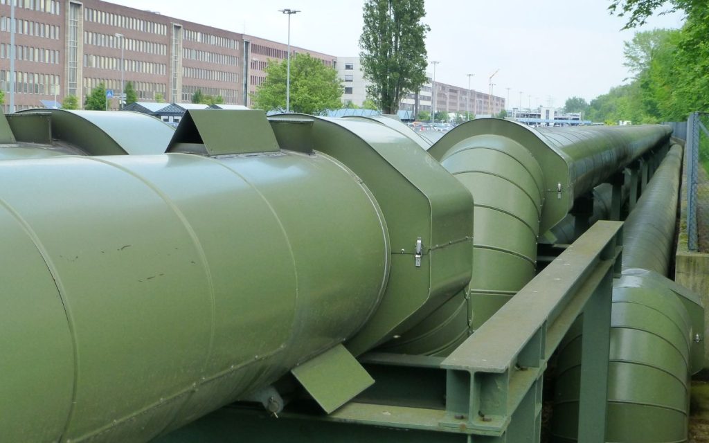 District cooling system on top of a building 