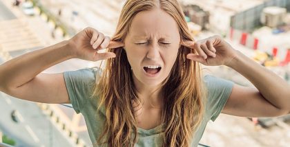 عزل الصوت في الغرفة