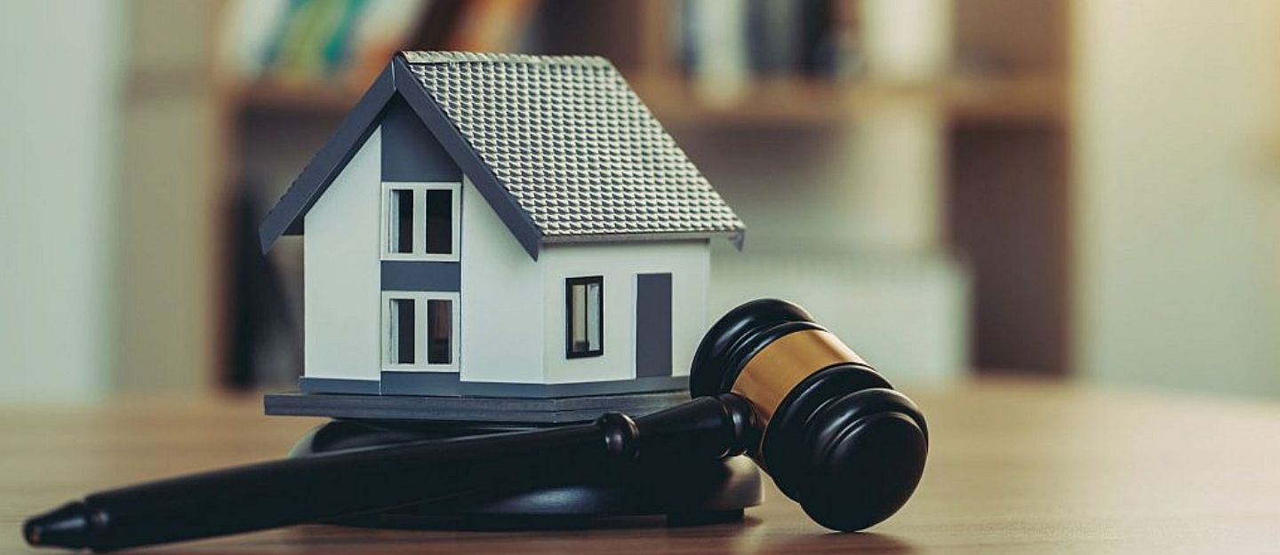agents determine home value with several key factors