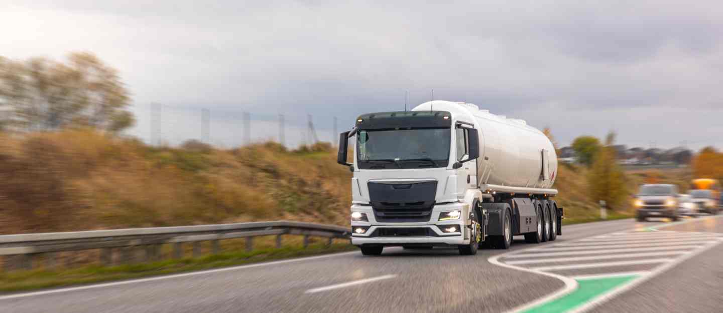 water tanker suppliers in Dubai