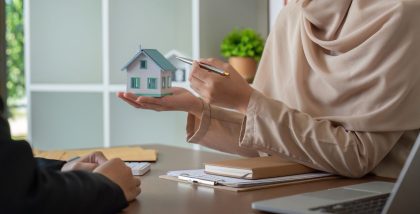 Woman selling special types of property in Dubai