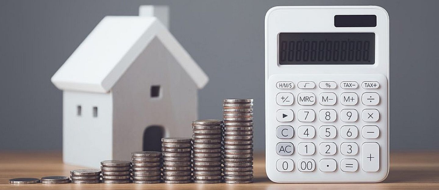 an image showing house and real estate cash flow
