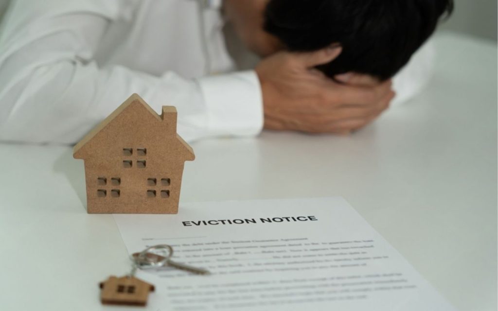 eviction notice served to a tenant