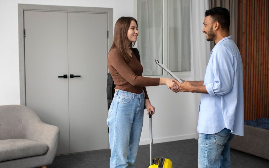 tenant handing over property to owner
