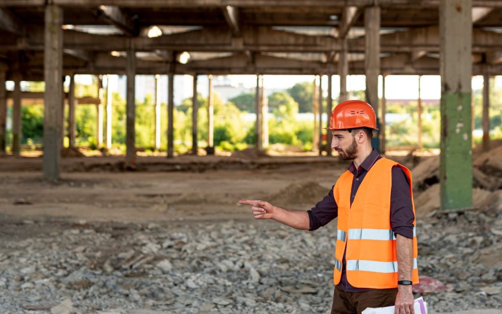 Supervising the construction on an agricultural land